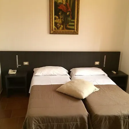 Hotel Astoria Hotel 3*