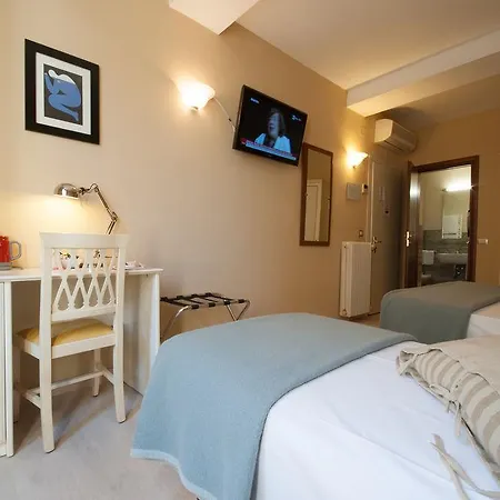Hotel Astoria Hotel 3*