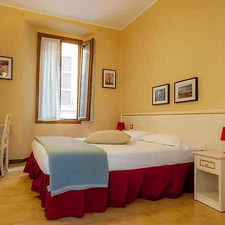 Hotel Astoria Hotel 3*